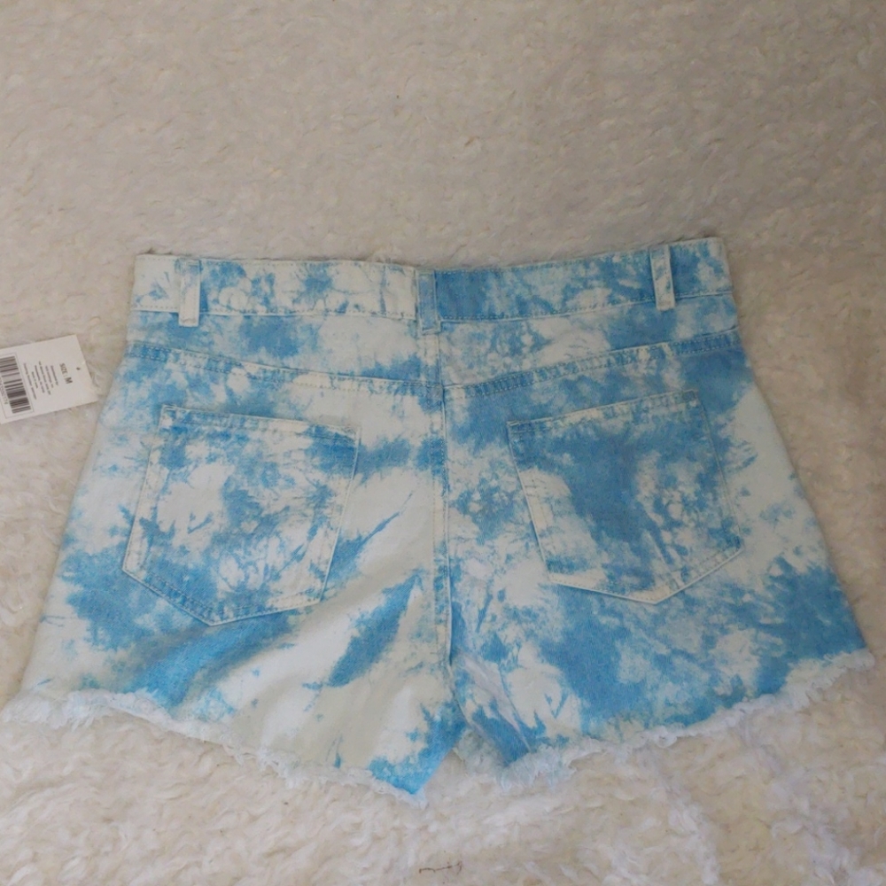 🤩BRAND NEW, NEVER WORN. Style 5 Shorts🤩 - Picture 7 of 7
